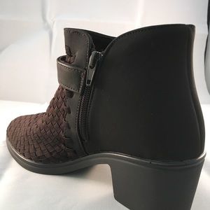 STEVEN by Steven Madden ankle bootie size 7.5